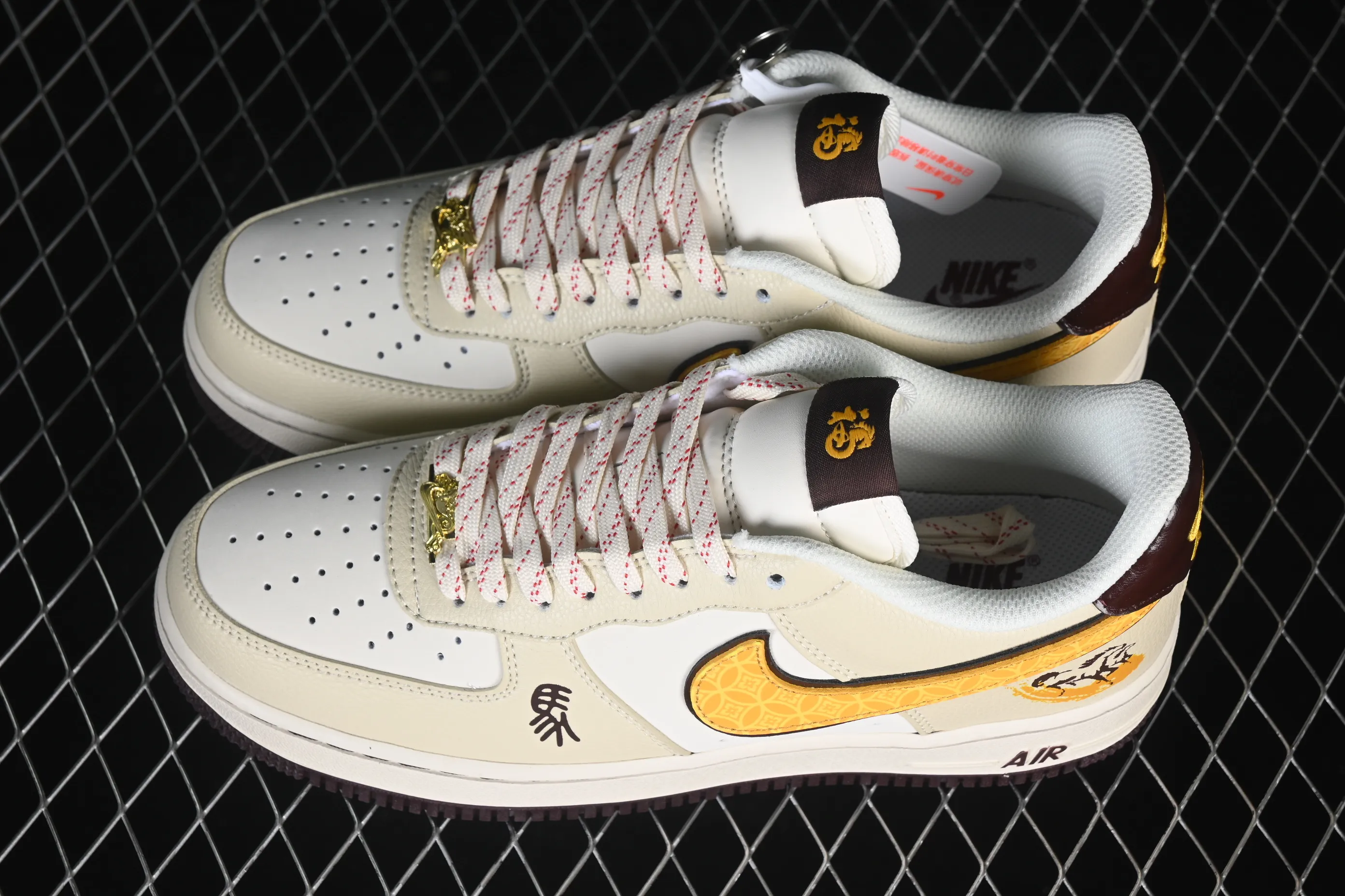 All categories Nk Air Force 1 Air Force series Nk Air Force 1 Low Air Force low-top Nike Air Force 1'07 Low Year of the Horse limited edition Apricot gold pattern Air Force 1 low-top casual sneakers NH0601-504